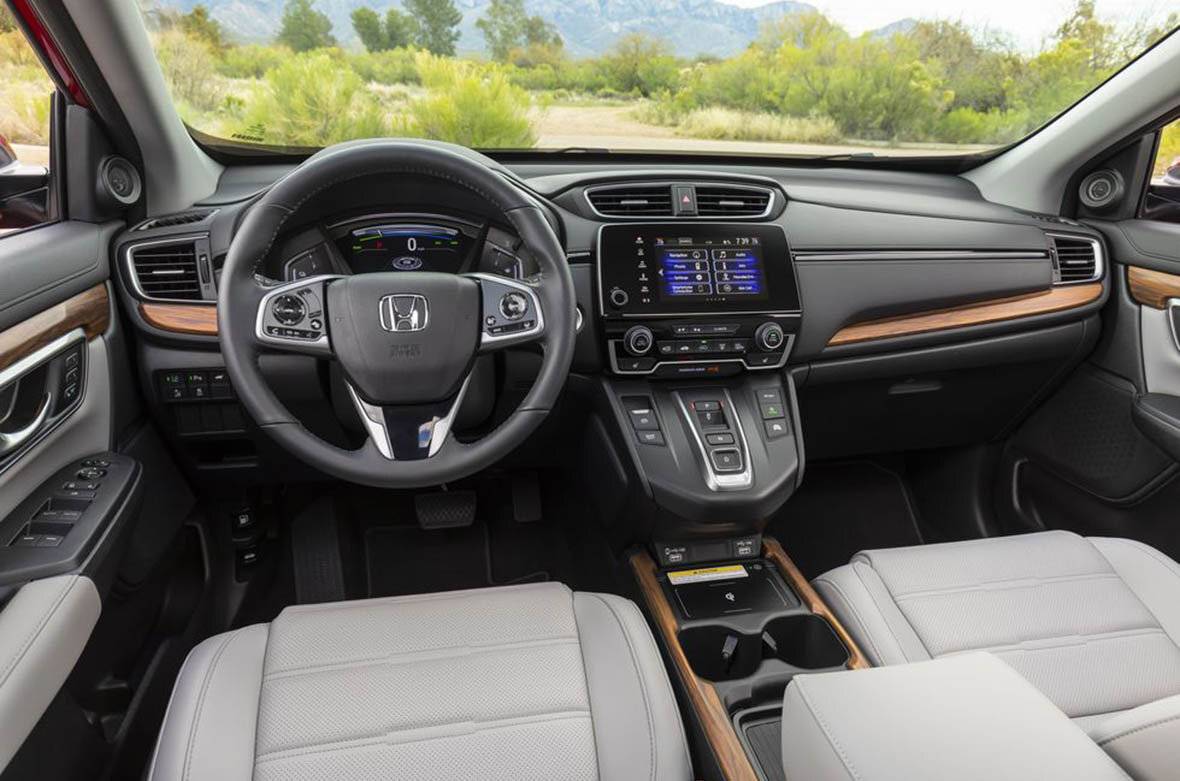 Honda cr-v или mitsubishi outlander: сравнение кроссоверов и что лучше