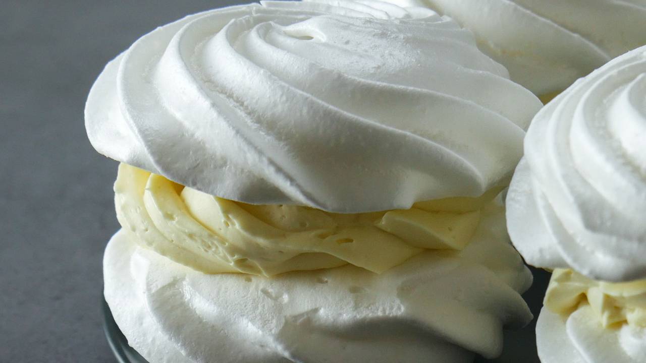 Меренга и безе: в чем разница между ними