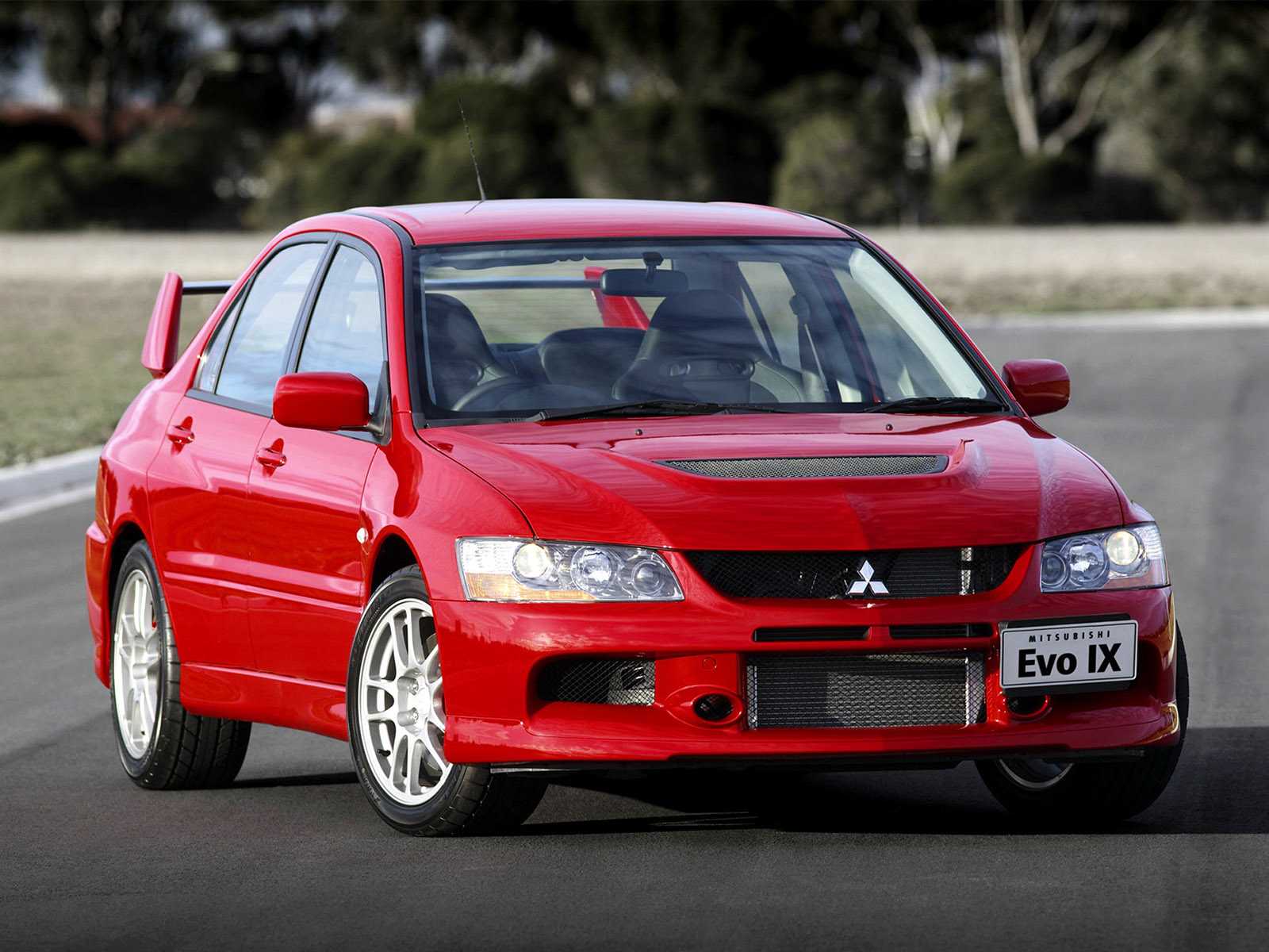 Сравнение honda civic и mitsubishi lancer. что лучше?