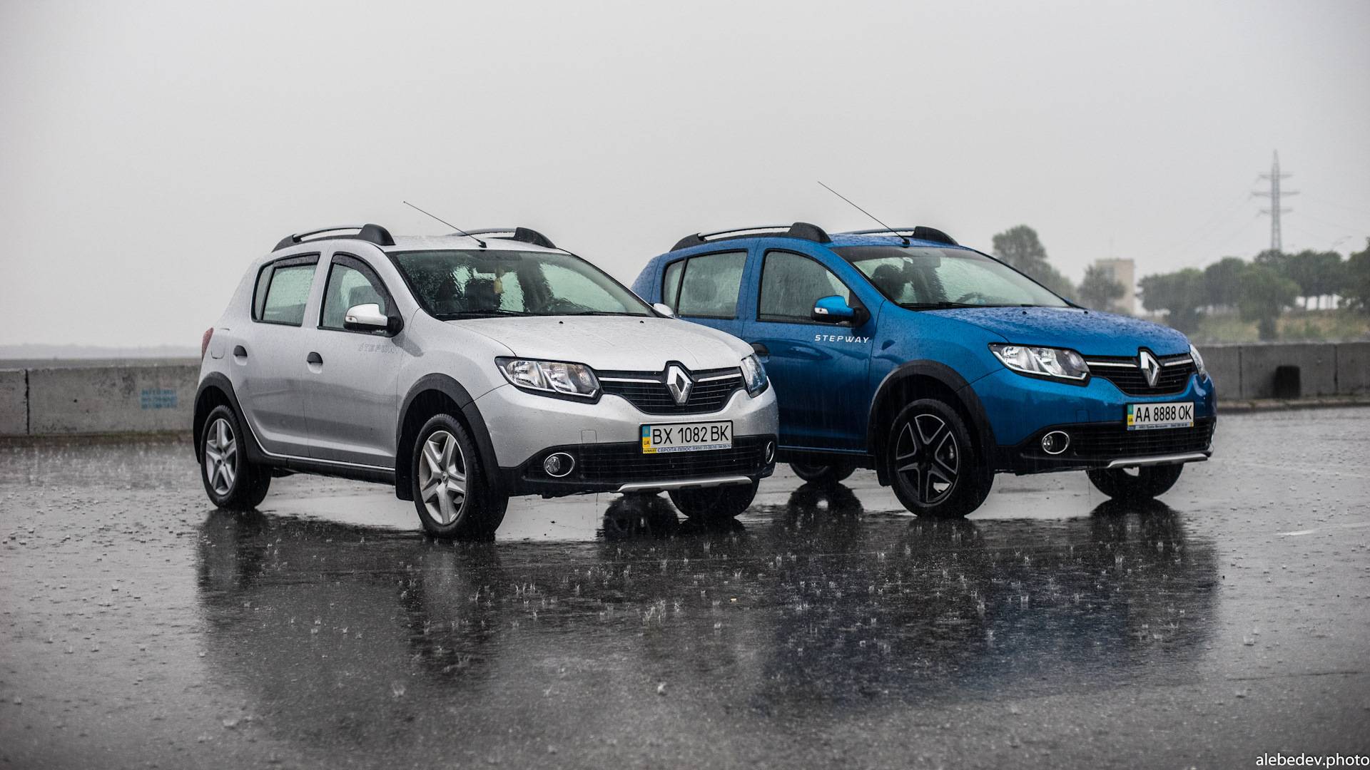 Что лучше renault duster или renault sandero stepway