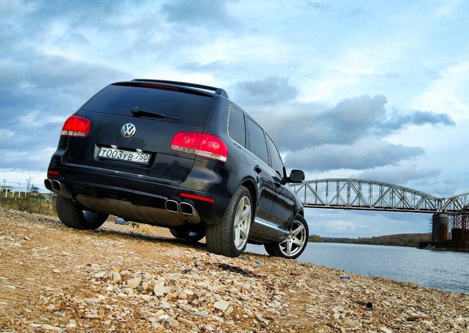 Volkswagen touareg — porsche для бедных?